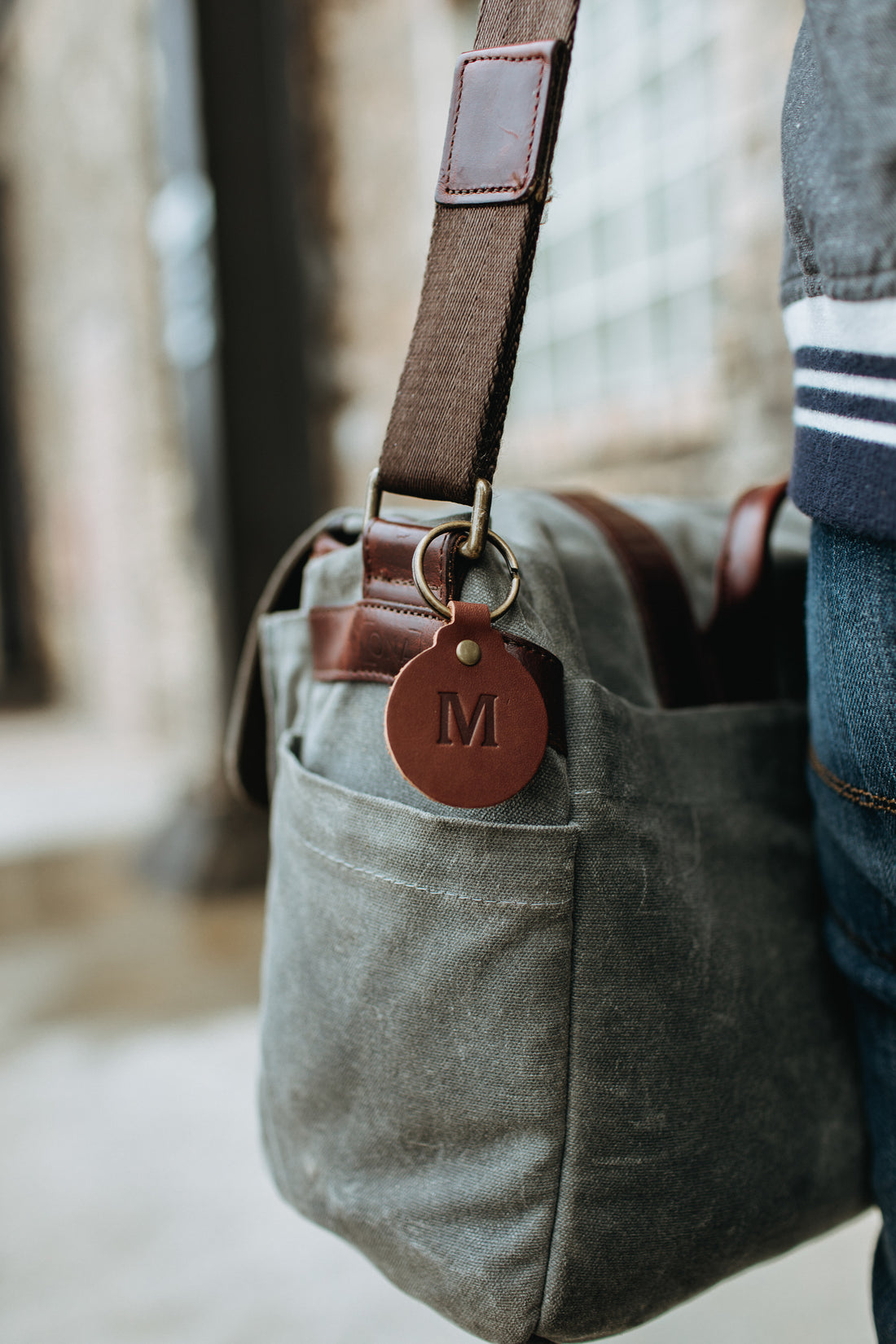 Personalized Leather Circle Key Fob