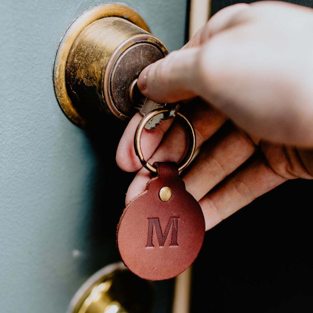 Personalized Leather Circle Key Fob