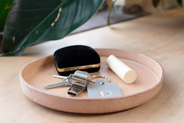 Round Molded Leather Valet Tray